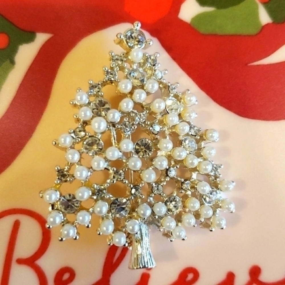 RARE White Eisenberg Ice Pearl Rhinestones Christmas‎ Tree Brooch
